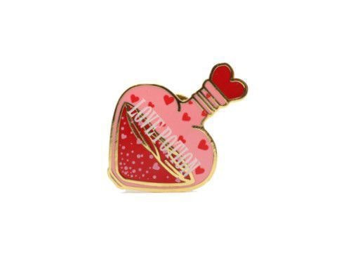 Gepersonaliseerde hard emaille pin love potion